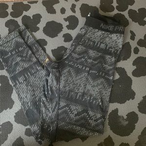 Nike pro Dri-fit leggings
